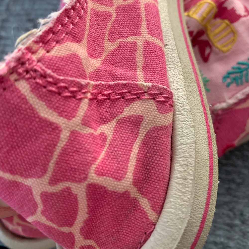 Sanuk Girls Sidewalk Surfer Giraffe Print - Picture 8 of 15